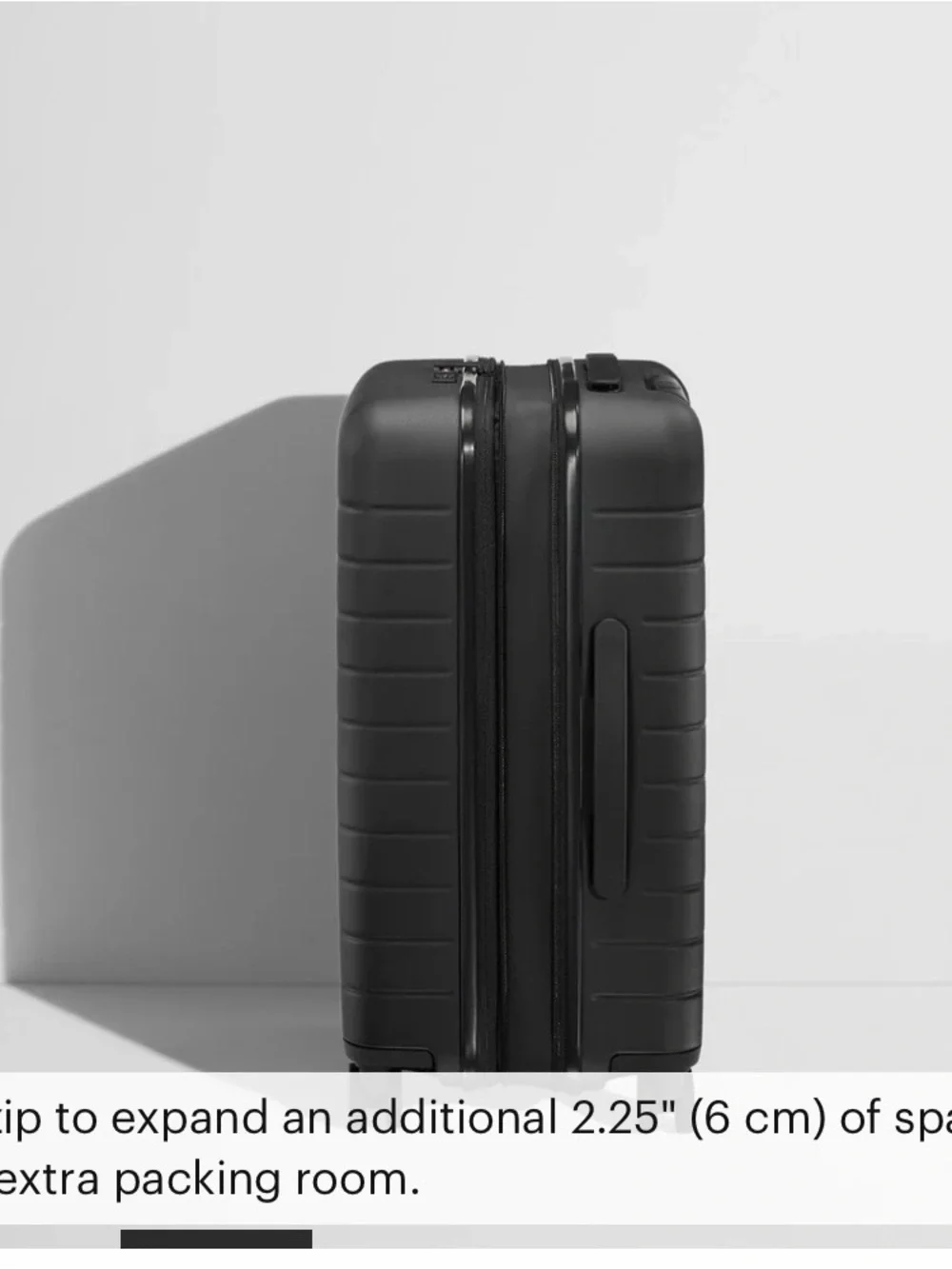 EUC AWAY Bigger Carry-On Flex in Jet Black